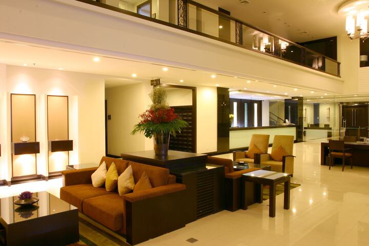 Lobby Photos