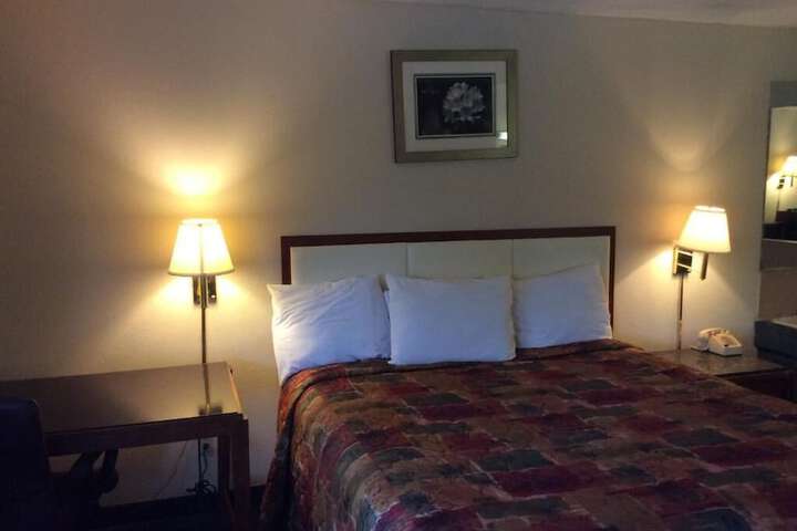 Room 15 of 35