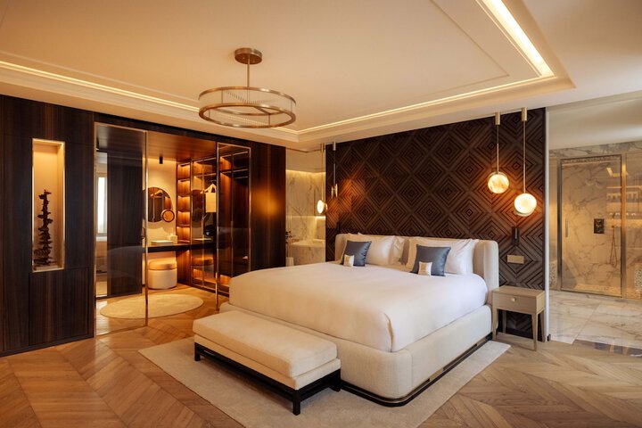 Room 16 of 75