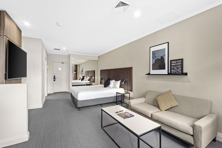 Room 7 of 37