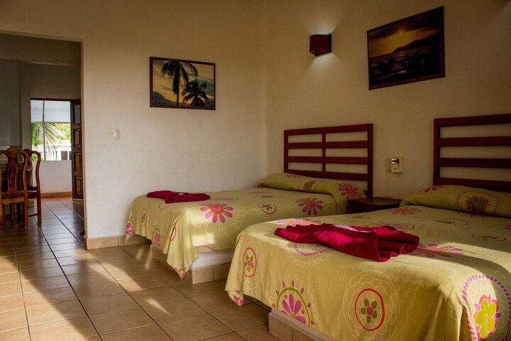 Room 6 of 47