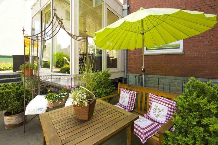 Terrace/Patio 70 of 72