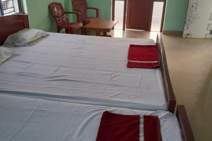 Room 9 of 26