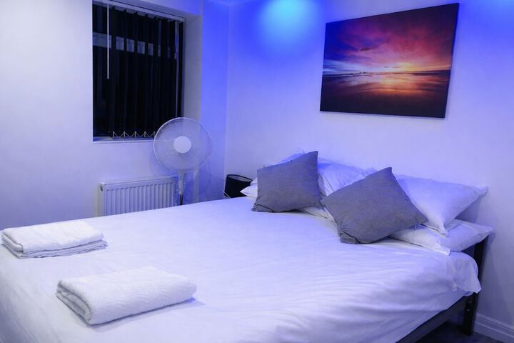 Room 9 of 17