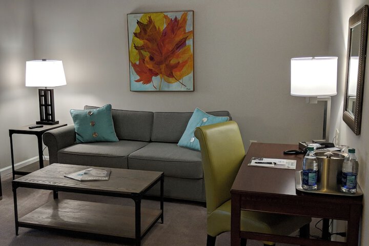 Room 10 of 42
