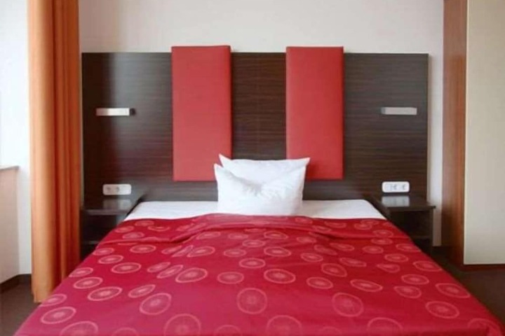 Room 34 of 55