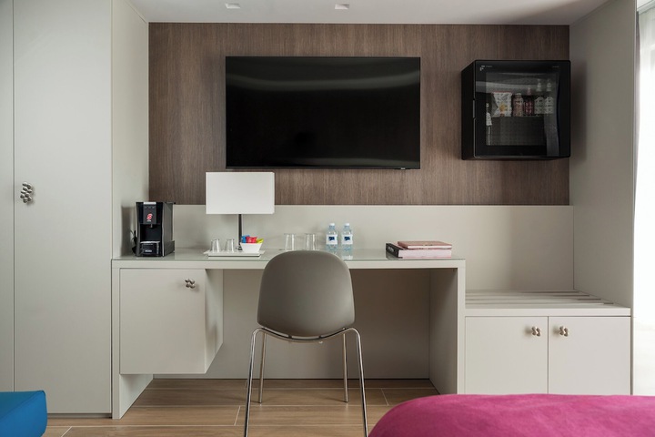 Room 22 of 85