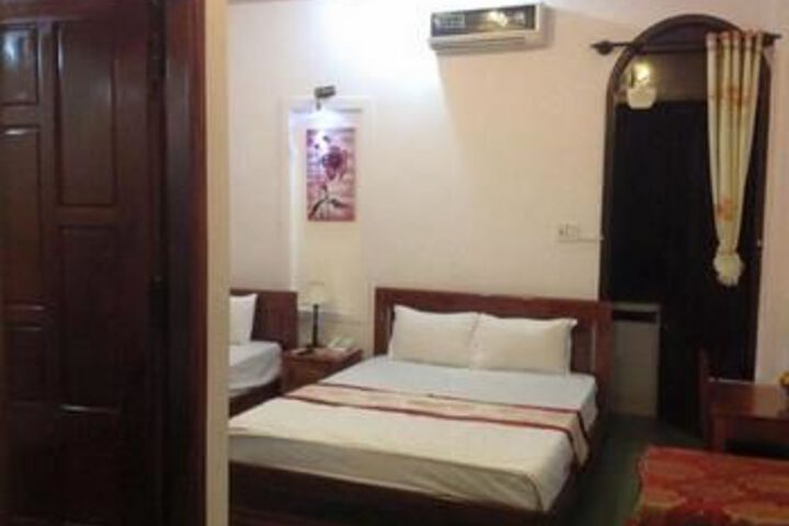 Room 12 of 15