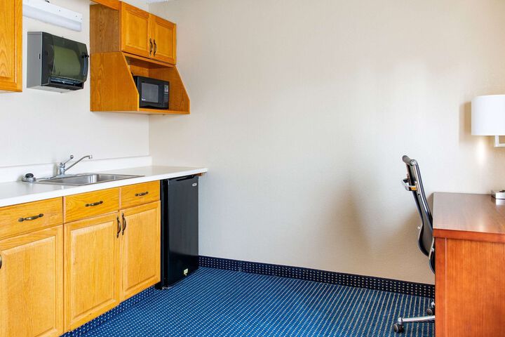 Room 14 of 46