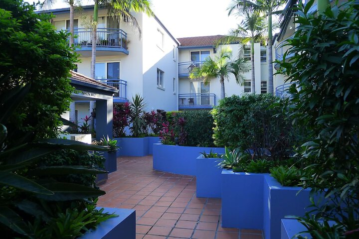 Hotel Exterior 42 of 50