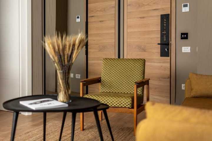 Room 55 of 80