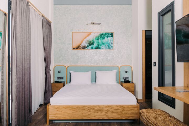 Room 34 of 101