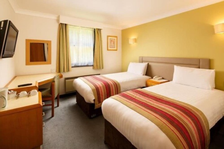 Room 14 of 74