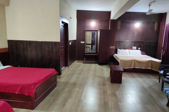 Room 8 of 21