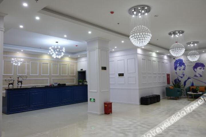 Hotel Interior 5 of 11