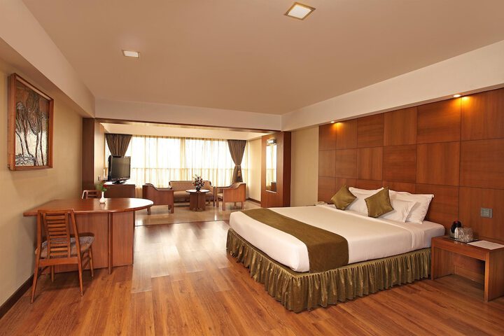 Room 14 of 37