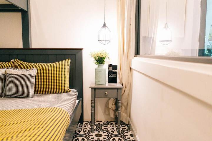 Room 10 of 35