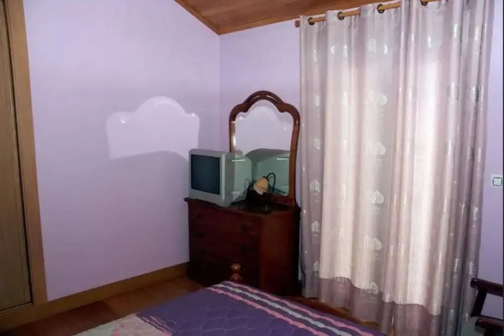 Room 5 of 15
