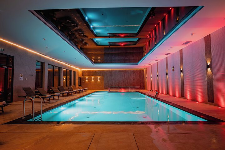 Pool 48 of 75