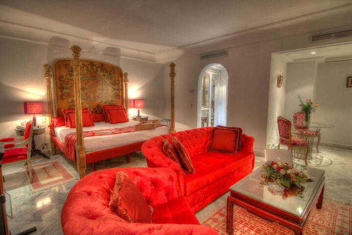 Room 20 of 49