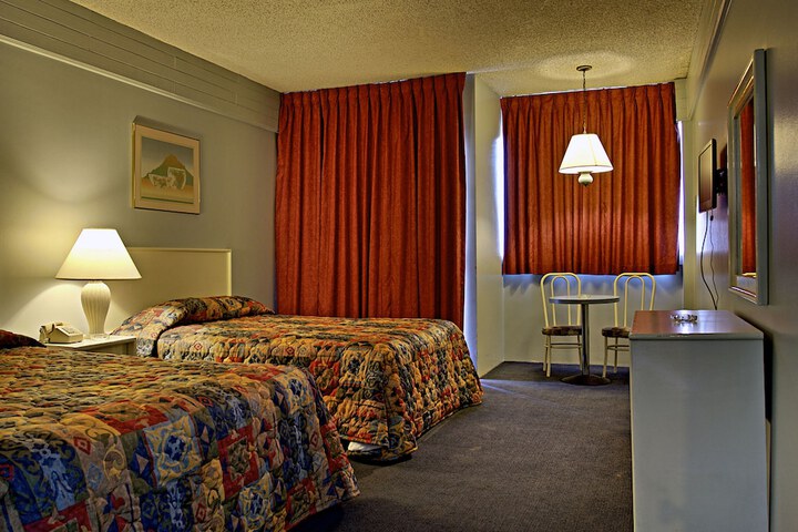 Room 5 of 37
