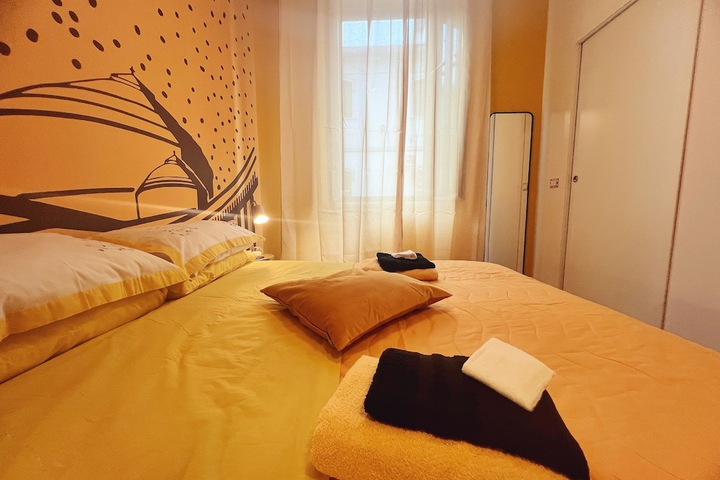 Room 83 of 112