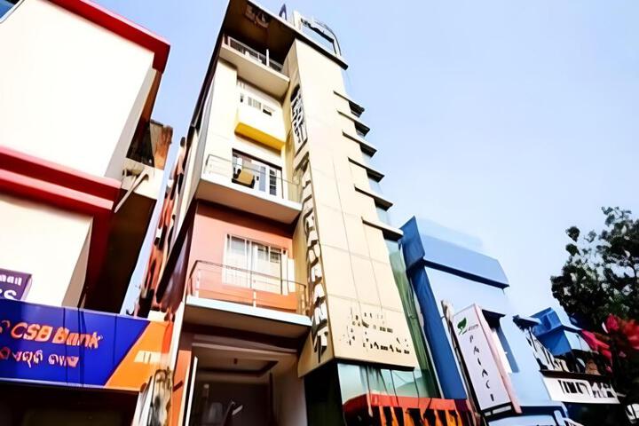 Green palace hotel