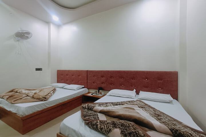 Room 12 of 39