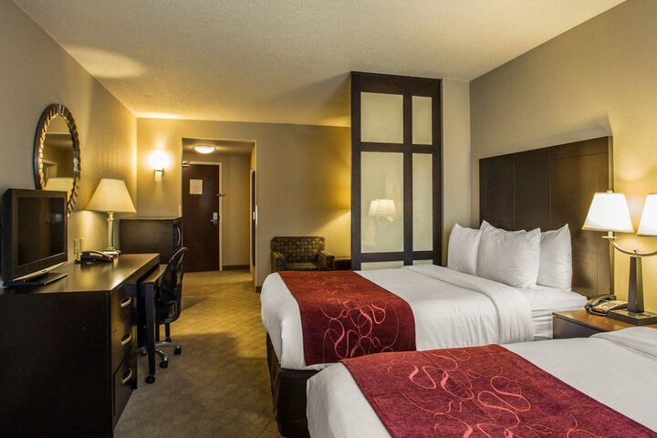 1 King Bed Suite (19 of 30)