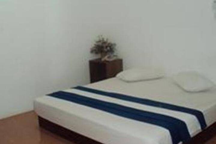 Room 6 of 6