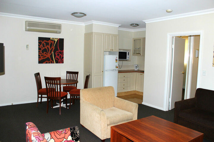 Room 83 of 136