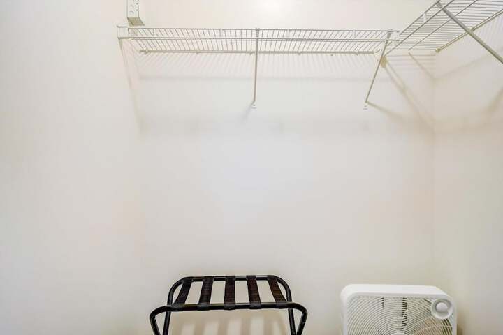 Room 17 of 194