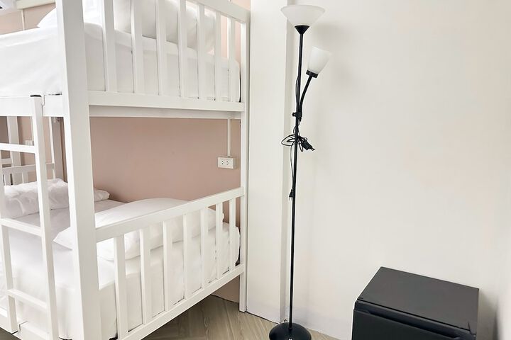 Room 35 of 80