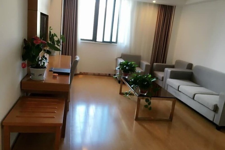 Room 33 of 43
