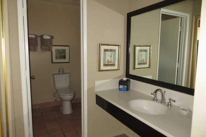Room 41 of 62