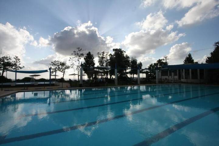 Pool 22 of 43