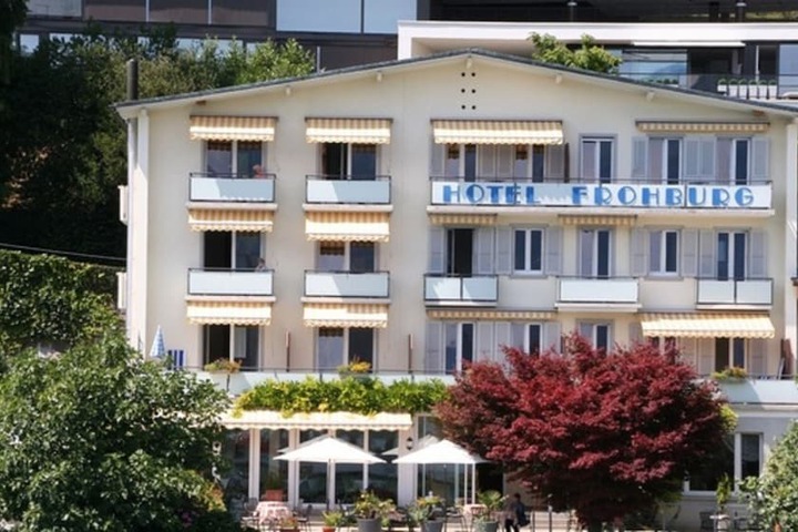 Hotel 2 of 43