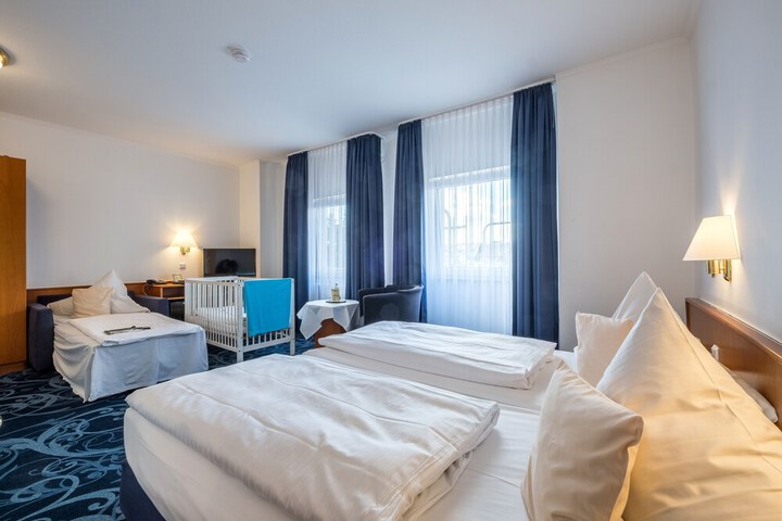 Room 10 of 39