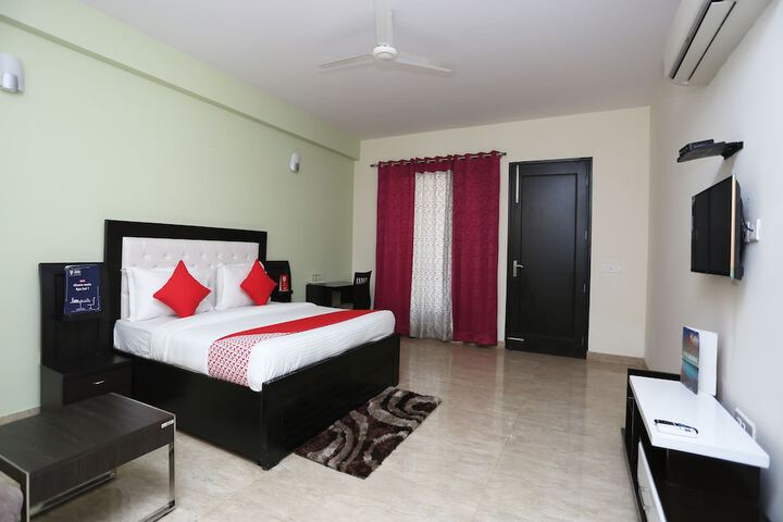 Room 12 of 29