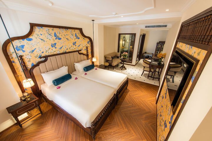 Room 40 of 97