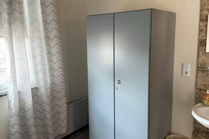 Room 22 of 53