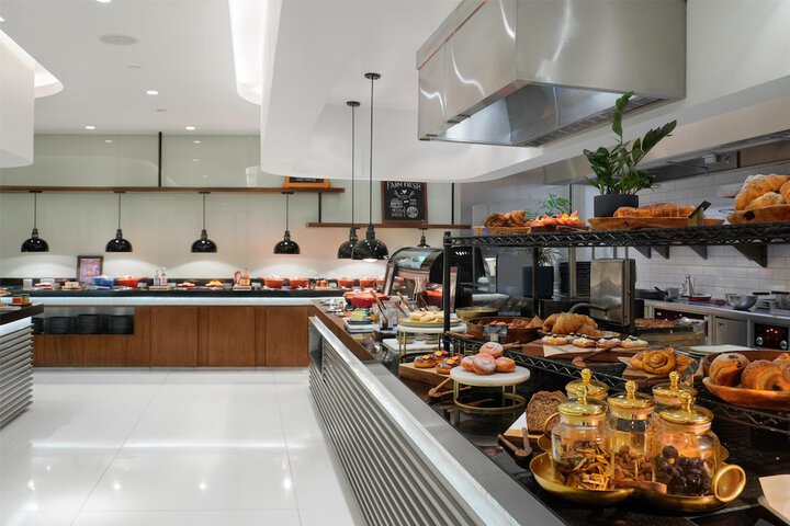 Breakfast/Coffee Service 87 of 148