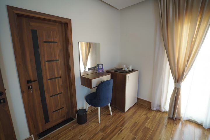 Room 14 of 31