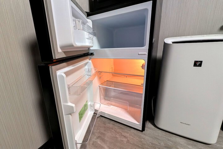 Room 9 of 15