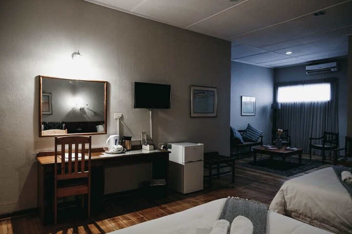 Room 27 of 54