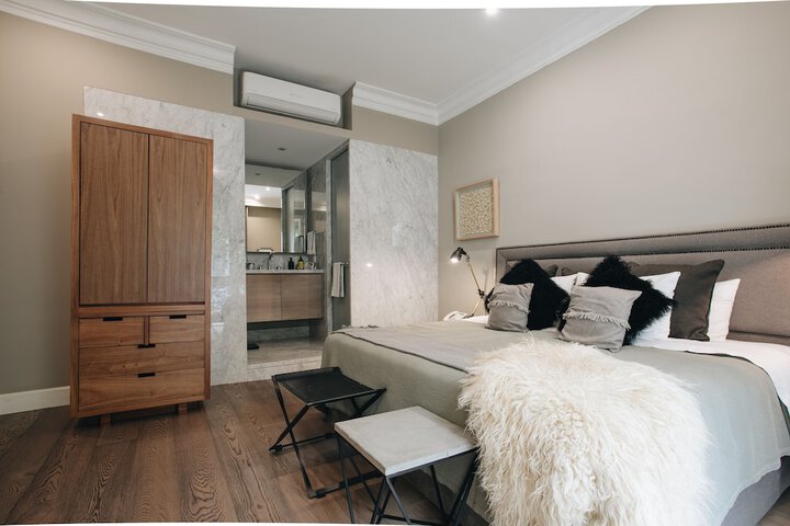 Room 21 of 110