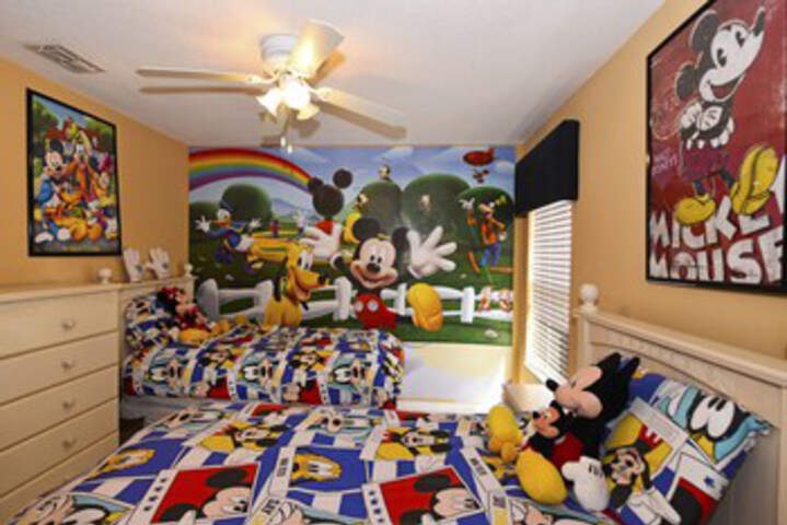 Room 25 of 27