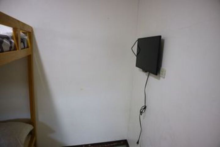 Room 15 of 19