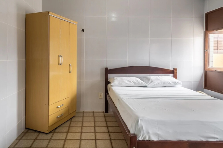 Room 7 of 23