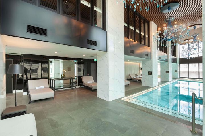 Pool 53 of 122
